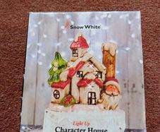 Snow White ceramic house