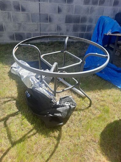 metal table and chair