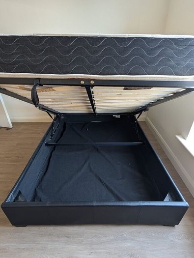 Double bed