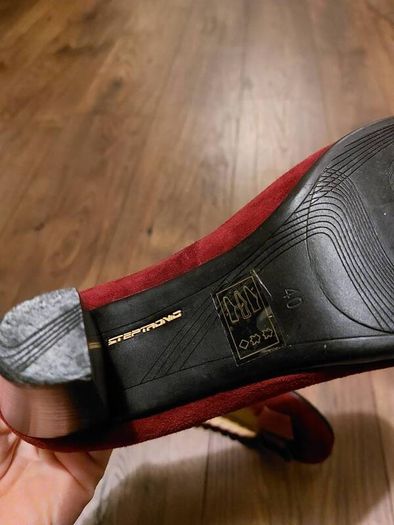Burgundy- real suede shoes- uk7