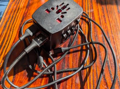 Universal Travel Adapter (4x USB) + USB-C & Lightning Cables