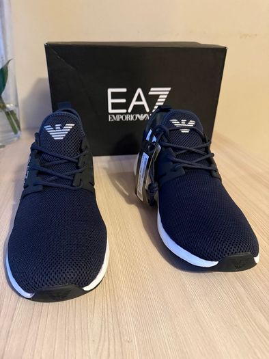 Emporio Armani EA7 Minimal Running U Trainers UK10