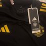 man utd training jersey BNWT Image 3