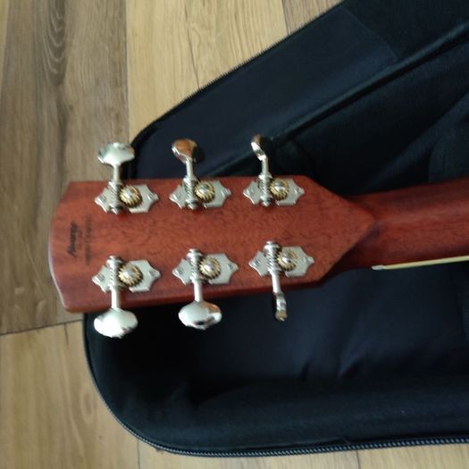 Alvarez MD60BG - All Solid Bluegrass