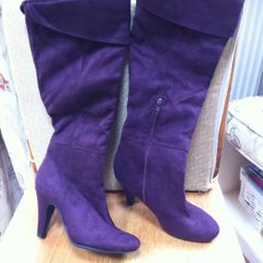 Ladies wine suede high heel boots Size 3.