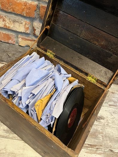 vintage vinyl box
