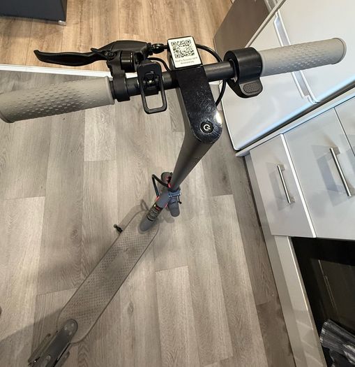 Keemigo Electric Scooter 350W - For Parts / Repair