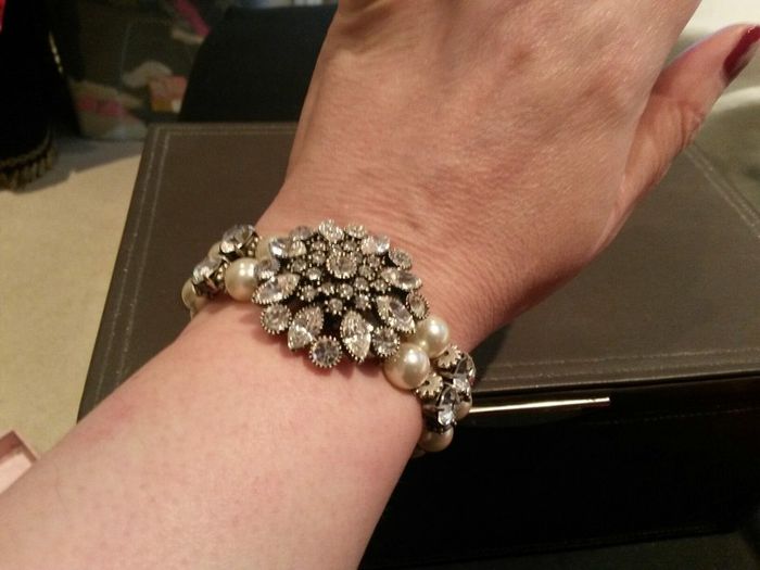 Pearl and diamante stretch bracelet