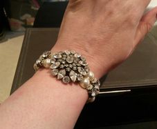 Pearl and diamante stretch bracelet