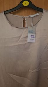 Gold Dressy Top Size 18