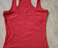Red Boohoo Vest  Size 8