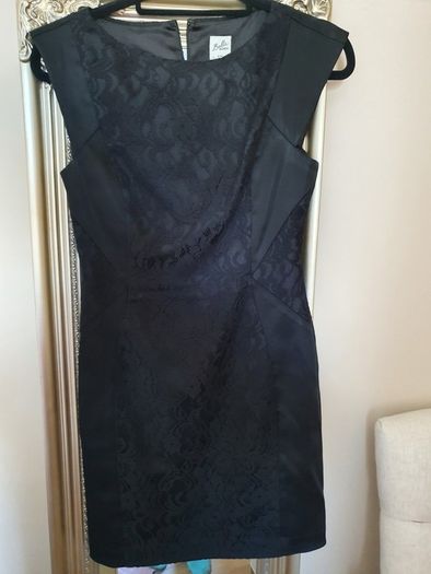 Black dress size 8