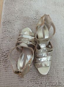 Ladies gold sandals