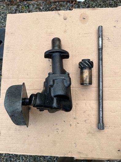 Land Rover Series oil pump