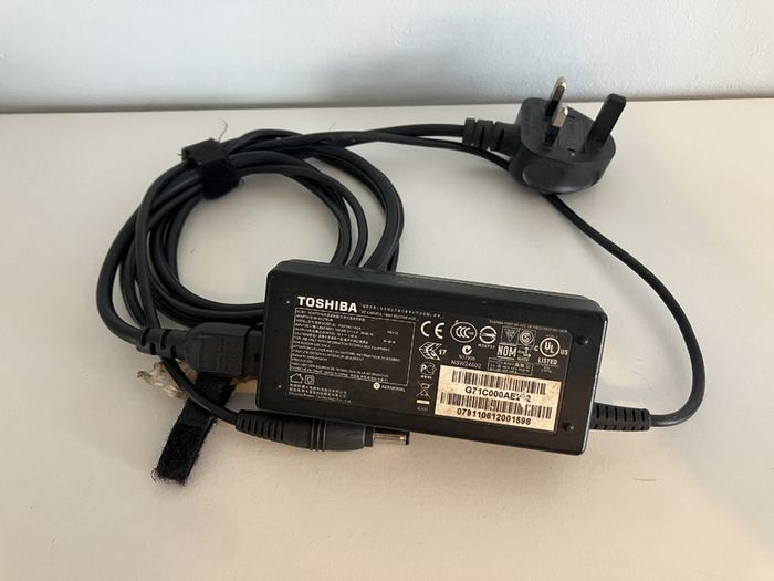 Toshiba Laptop Charger