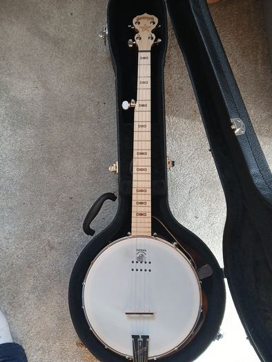 Immaculate condition Deering goodtime with Pick up  A/E 5 STRING BANJO