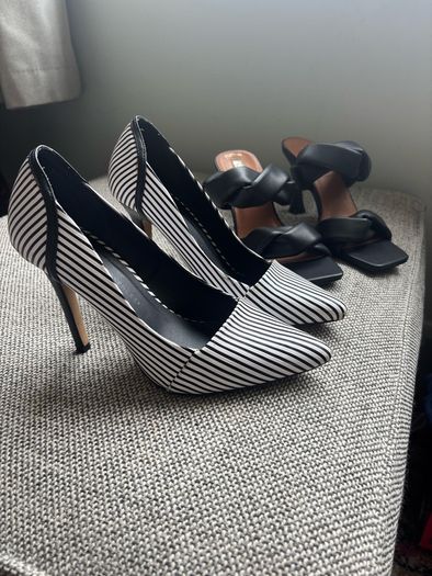 2 pairs black heels size 5