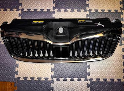 Skoda Superb 3 full grill with sensor
