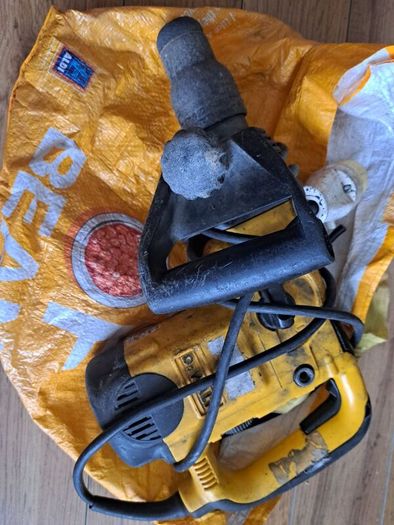 Dewalt