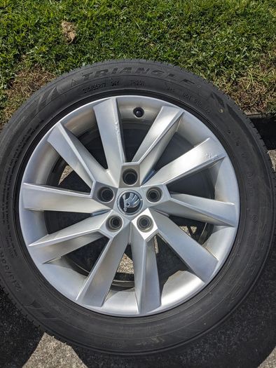 Skoda Superb mk3 17inch alloy wheels