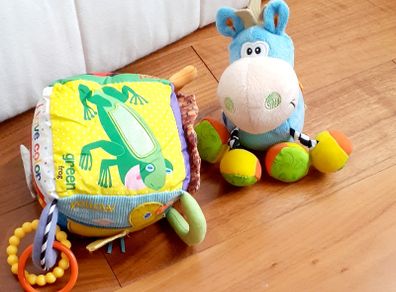 Baby toys/Rattle Toys/Sensory Toys