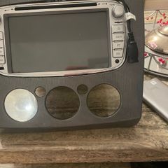 ford focus radio