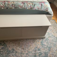 blanket box/ toy chest