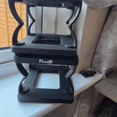 Fluid speaker stands