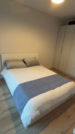 King bed