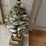 Line here gold sculpture Image 2