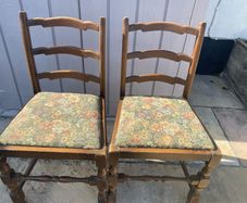 Dining table chairs