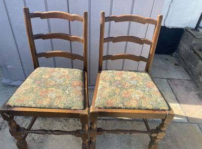 Dining table chairs