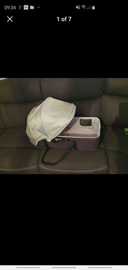 Baby jogger carrycot (no adapters)