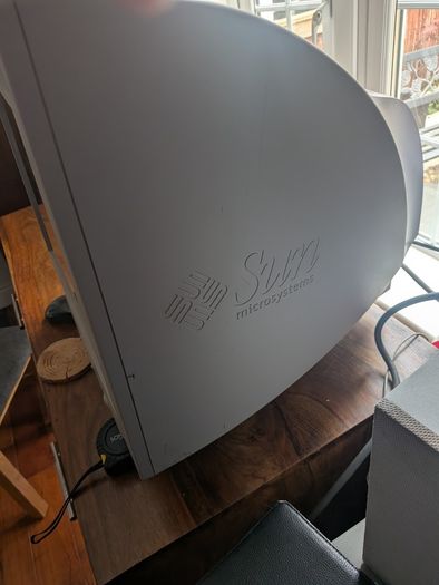 Rare 21inch Sun Microsystems GDM-5510 FD Trinitron CRT Monitor (Sony CPD-G520 Variant)  5800 Hours