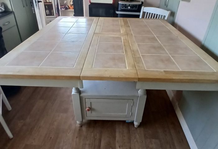 Table and 4 Chairs