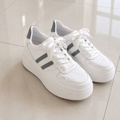 Premium Women's White Genuine Leather Sneakers  37. UK 4