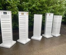 Spinning White Retail Display Stands - Slat Wall Design