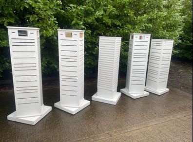 Spinning White Retail Display Stands - Slat Wall Design