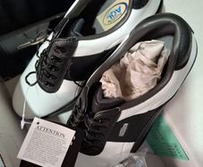 golf shoes