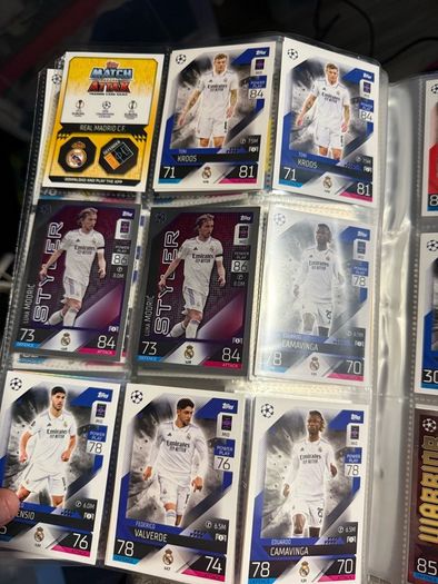 football cards + binders (offers Welcome )