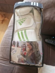 katy taylor signed boxing gloves