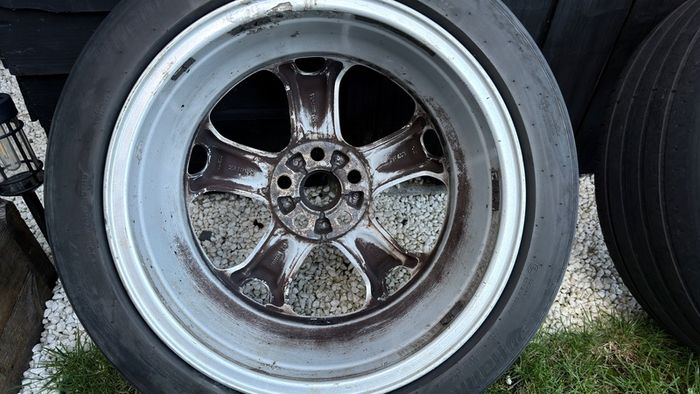 235/45/R17 with tyres