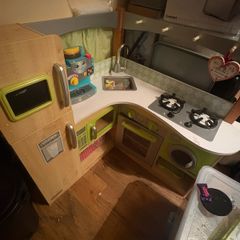 kids wooden kitchen