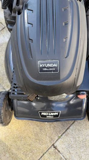 Almost new Pro Lawn Hyundai Self drive lawnmower 46 cm cut 139 cc engine. Year manufacturing 2022.