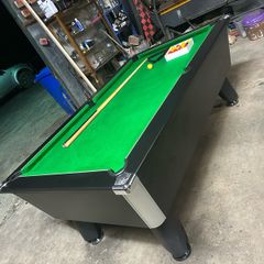 pooltable