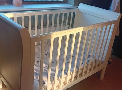 cot with matching underneath drawer