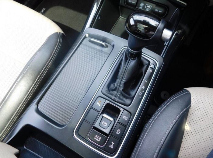 66K KM Auto Kia Sorento High-spec 7-seater Pan Roof