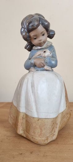 Lladro girl with rabbit