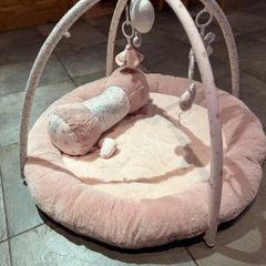 Play Mat & Tummy time pillow