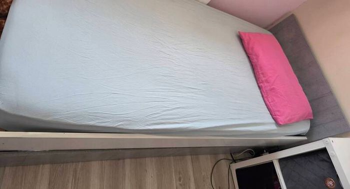 single bed
